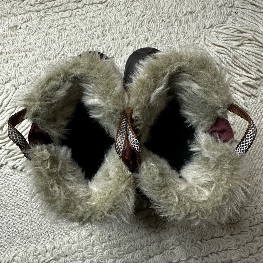 NORTH FACE girls’ brown suede leather faux fur lined Shellista snow boots 3